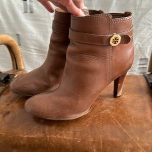 Tory Burch low boot